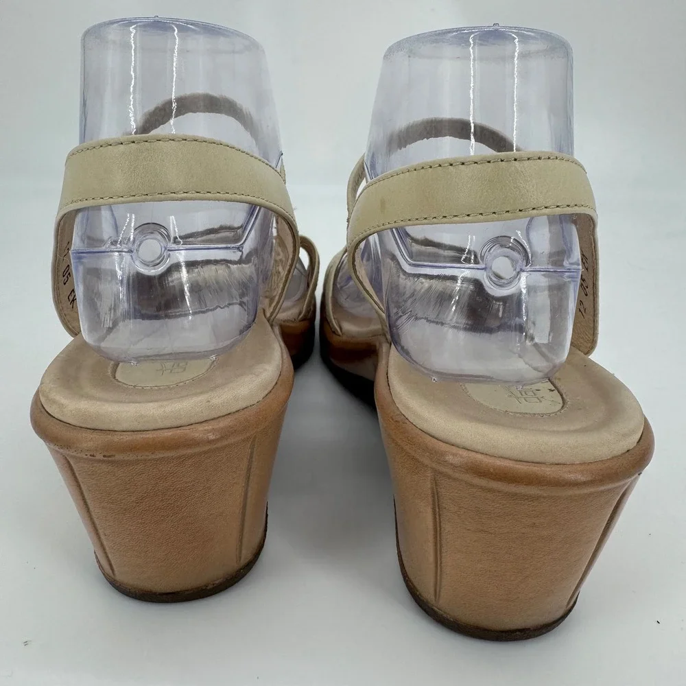 Dansko Womens 39 Cream Leather Strappy Slingback Wedge Sandals Portugal 12 05 EK